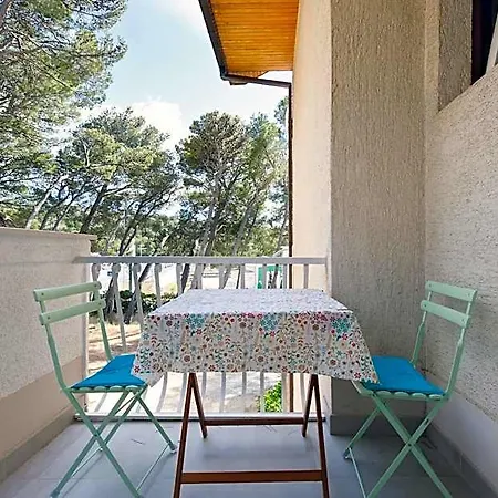 Nugal 3* Makarska